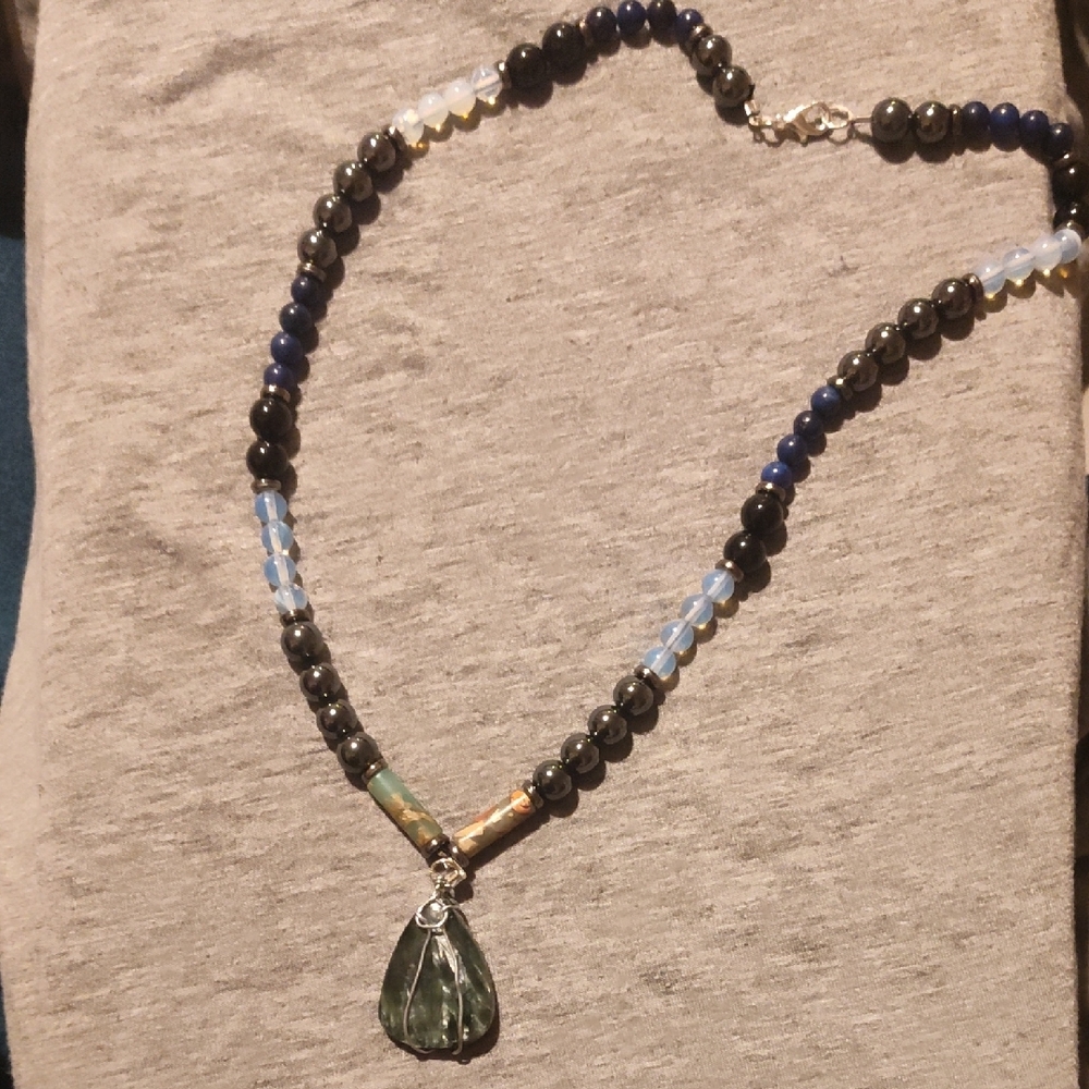 Elegant Multicolor Beaded Necklace
